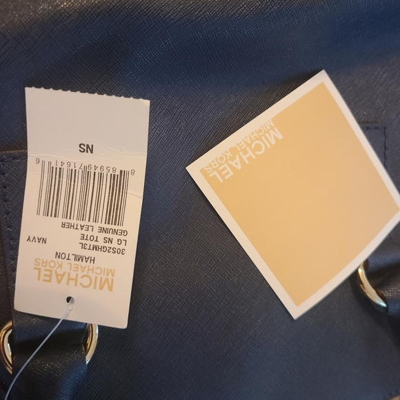 Micheal Kors Hamilton Large Tote - Picture 8 of 8